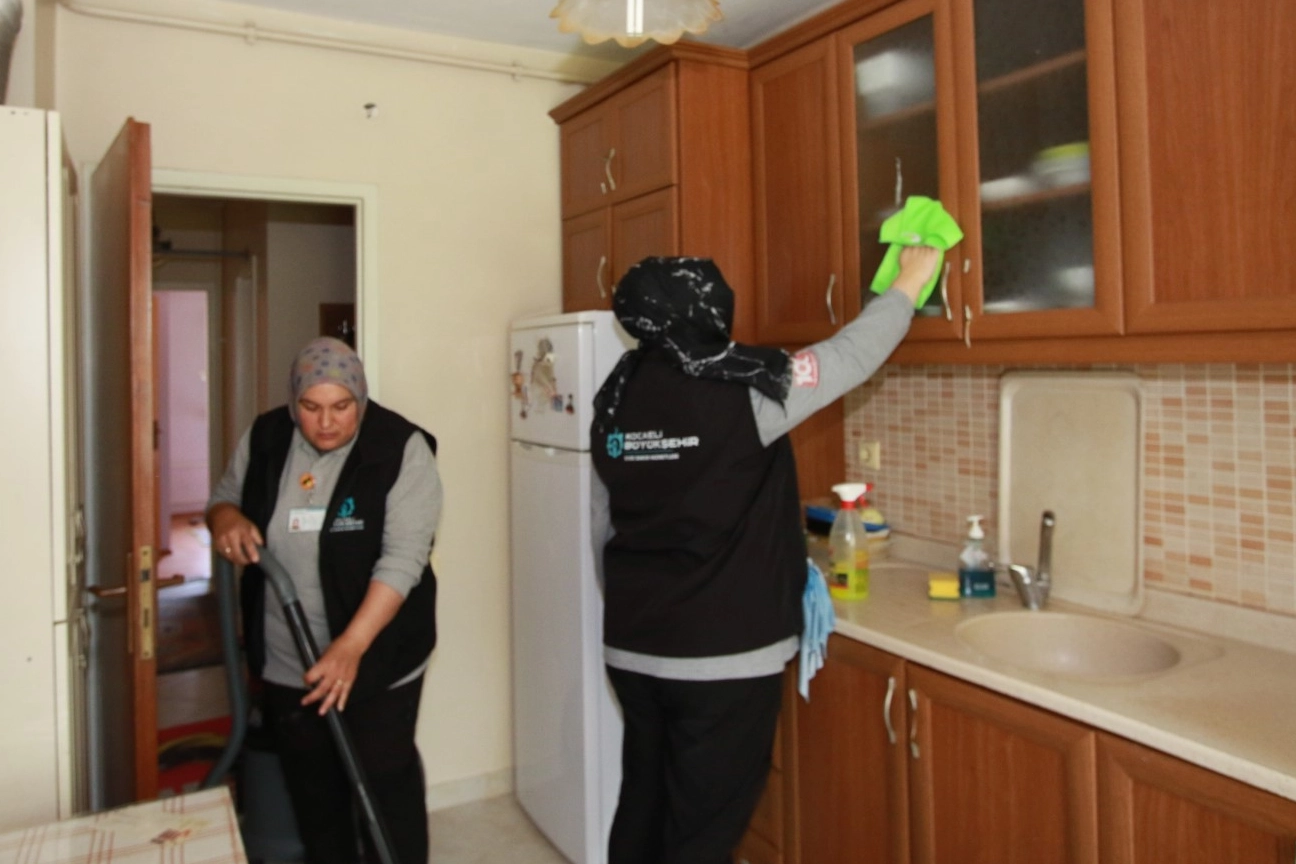 Kocaeli Büyükşehir Belediyesi, engelli ve yaşlı bireylerin yaşamını kolaylaştırmak amacıyla
