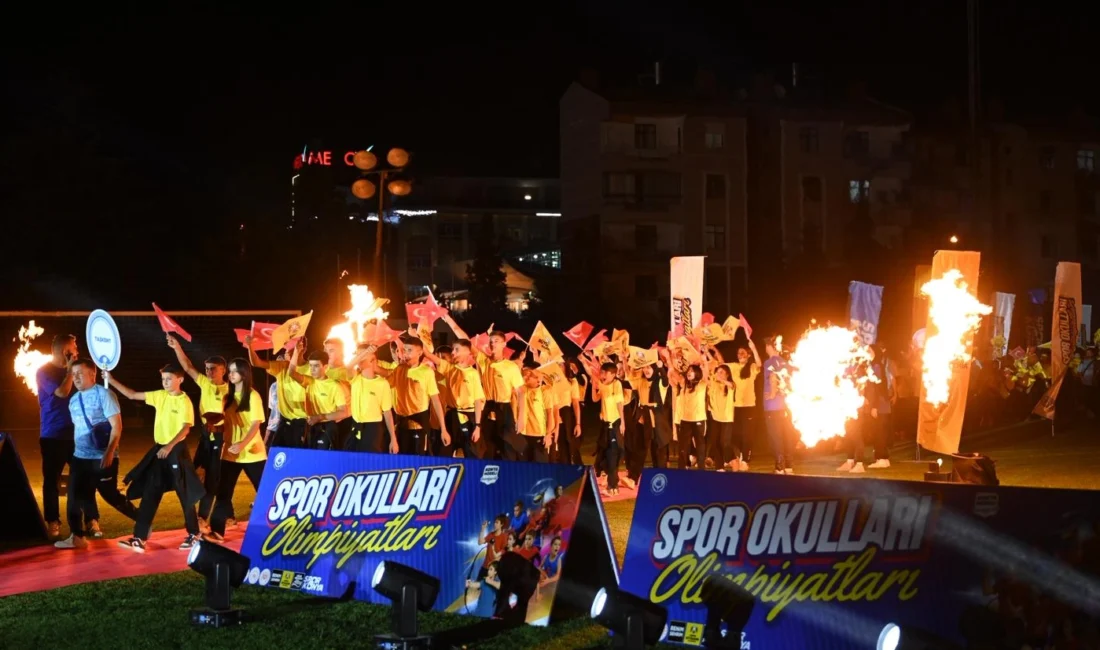 Konya Büyükşehir Belediyesi’nin 28 ilçede yürüttüğü Yaz Spor Okulları’na katılan