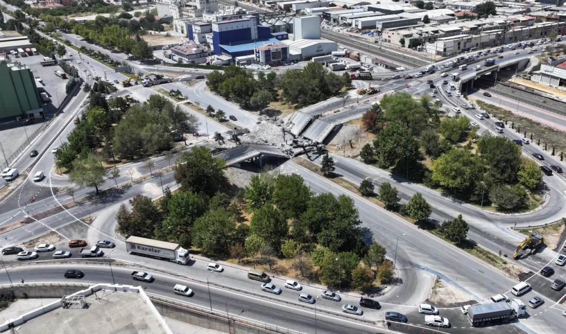 Konya Büyükşehir Belediyesi tarafından, trafiği rahatlatmak için Ankara Caddesi ile