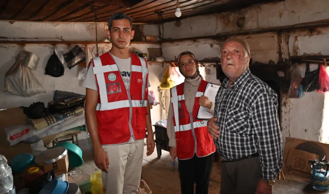 Manisa Büyükşehir Belediyesi, Balıkesir Sındırgı depreminde zarar gören Kırkağaç’a bağlı