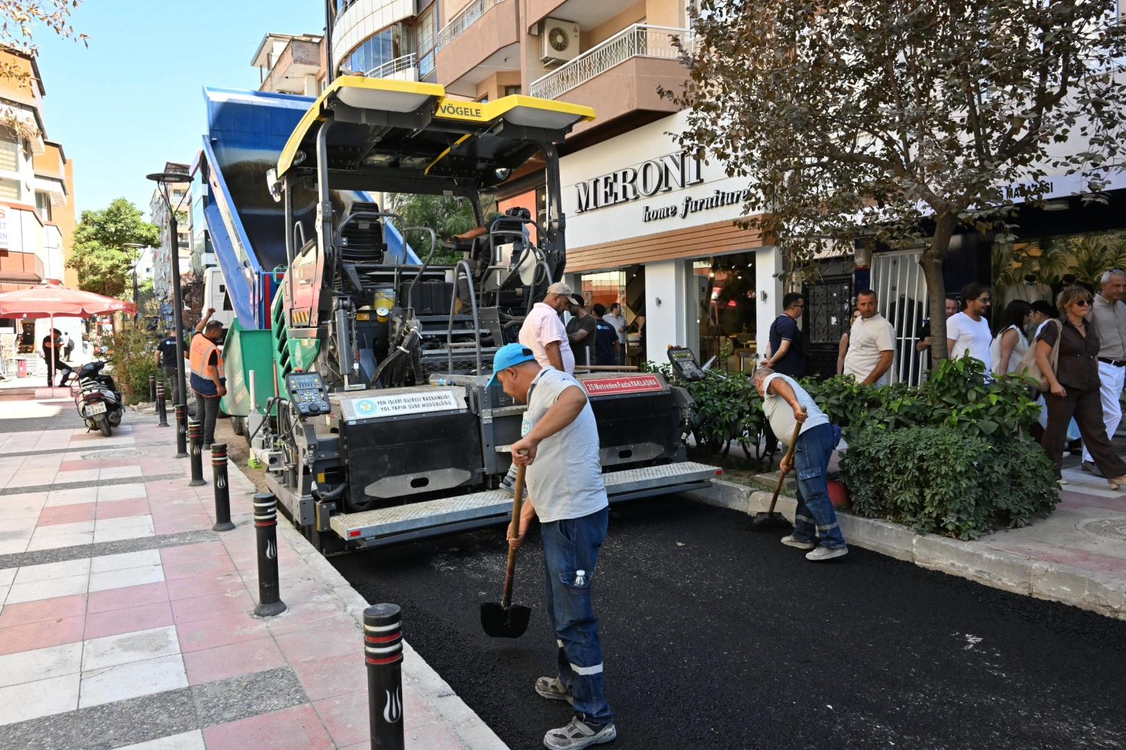 Manisa Büyükşehir Belediyesi, Şehzadeler ilçesinde Konuk Caddesi, Belediye Caddesi ve