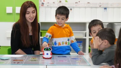 Millî Eğitim Bakanlığı, kadrolarında görev yapan öğretmenlerin 3-5 Eylül tarihleri