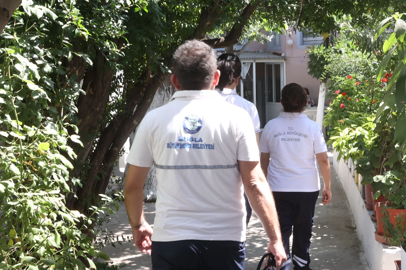 Muğla Büyükşehir Belediyesi, vatandaşların sağlık alanındaki ihtiyaçlarına yönelik hizmetlerini kesintisiz