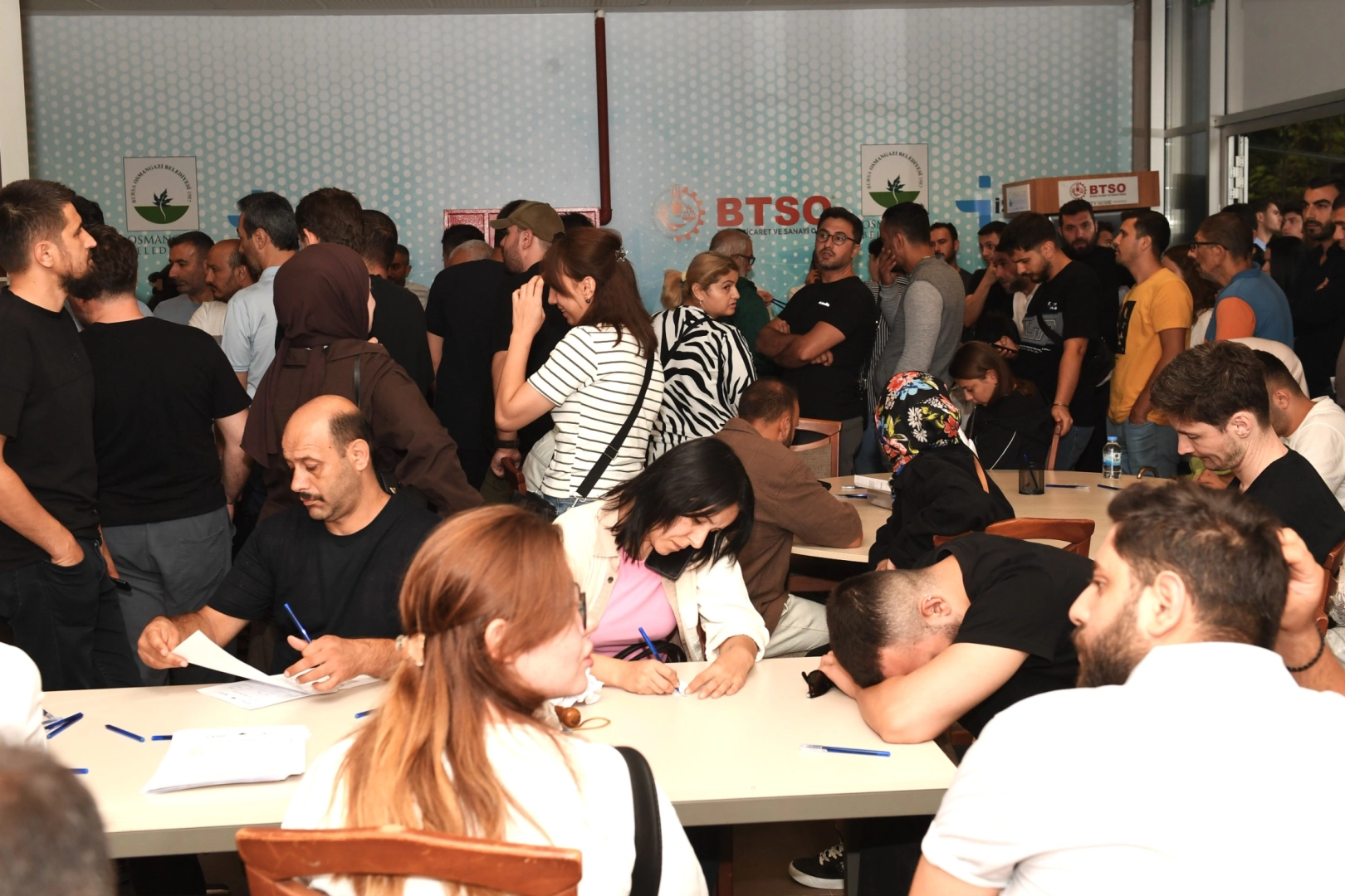 Osmangazi Belediyesi’nin her ay düzenli olarak gerçekleştirdiği istihdam buluşmalarına bir