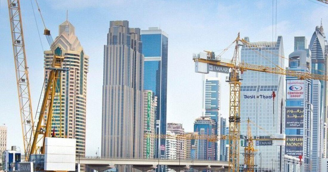 Satılık kule vinç, inşaat sektöründe sıklıkla kullanılan önemli bir araçtır.