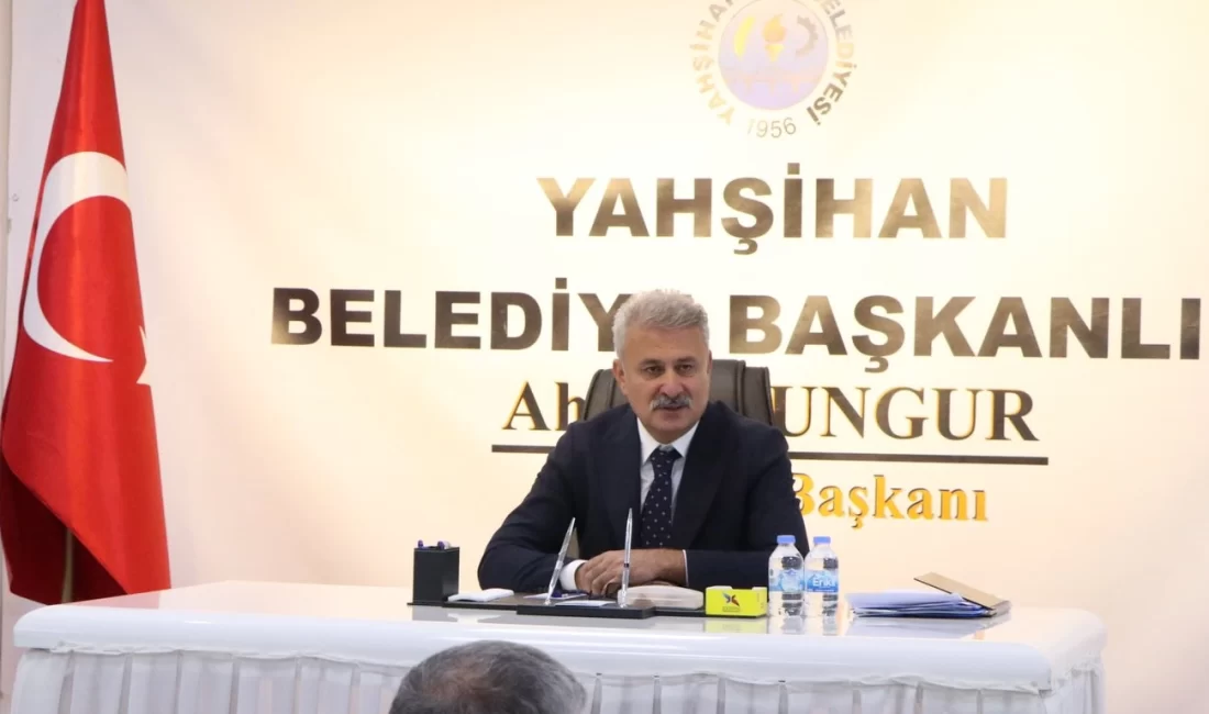 AK Partili Yahşihan Belediye Başkanı Ahmet Sungur ve beraberinde 8