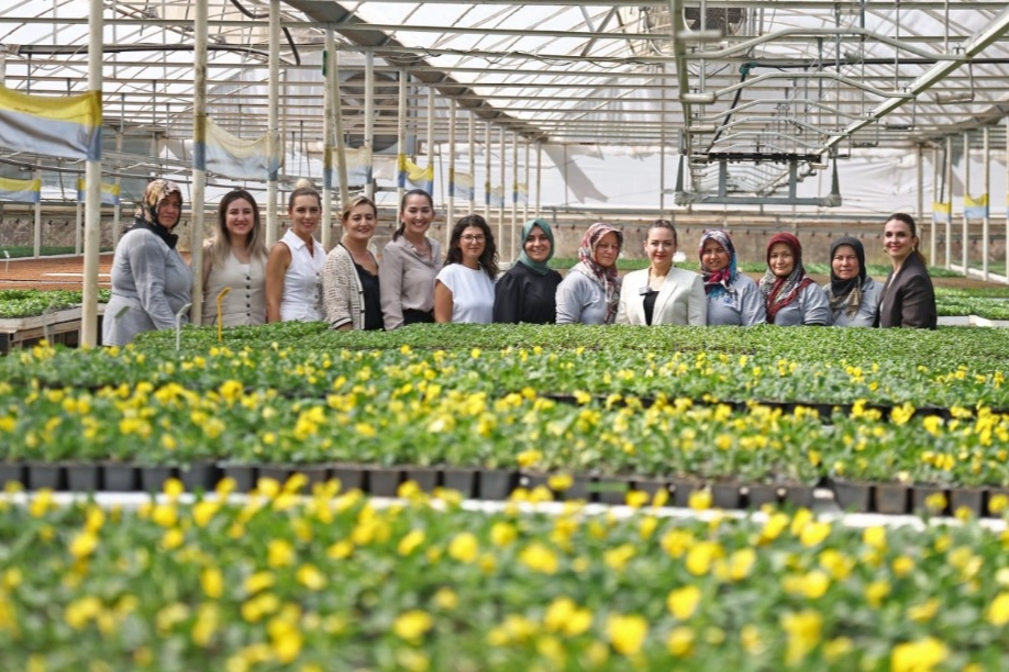 Antalya Büyükşehir Belediyesi Başkan Vekili Büşra Özdemir, Park ve Bahçeler