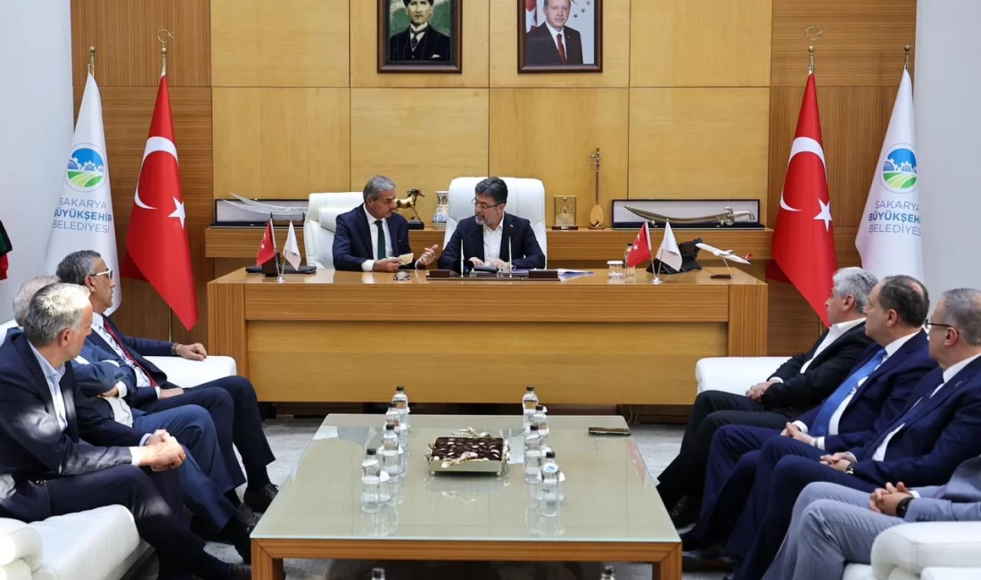 Tarım ve Orman Bakanı İbrahim Yumaklı, Sakarya Büyükşehir Belediyesi’ni ziyaretinde