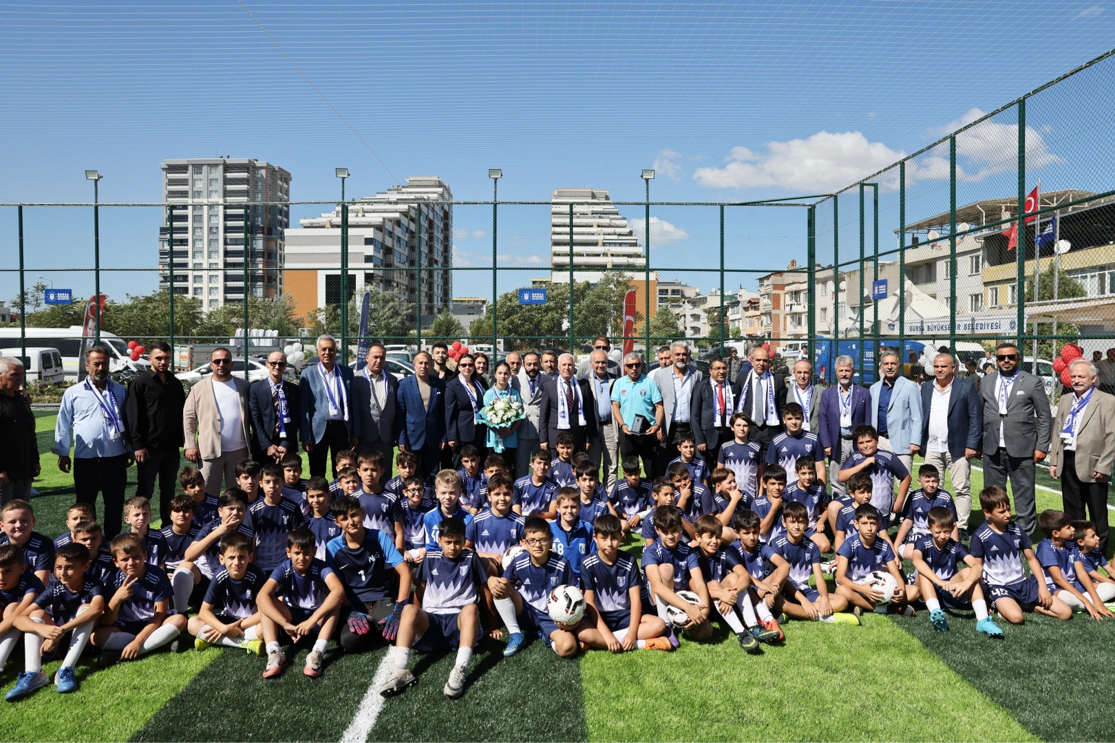 Bursa Büyükşehir Belediye Başkanı Mustafa Bozbey, geçtiğimiz aylarda Yunuseli Mahallesi’ne