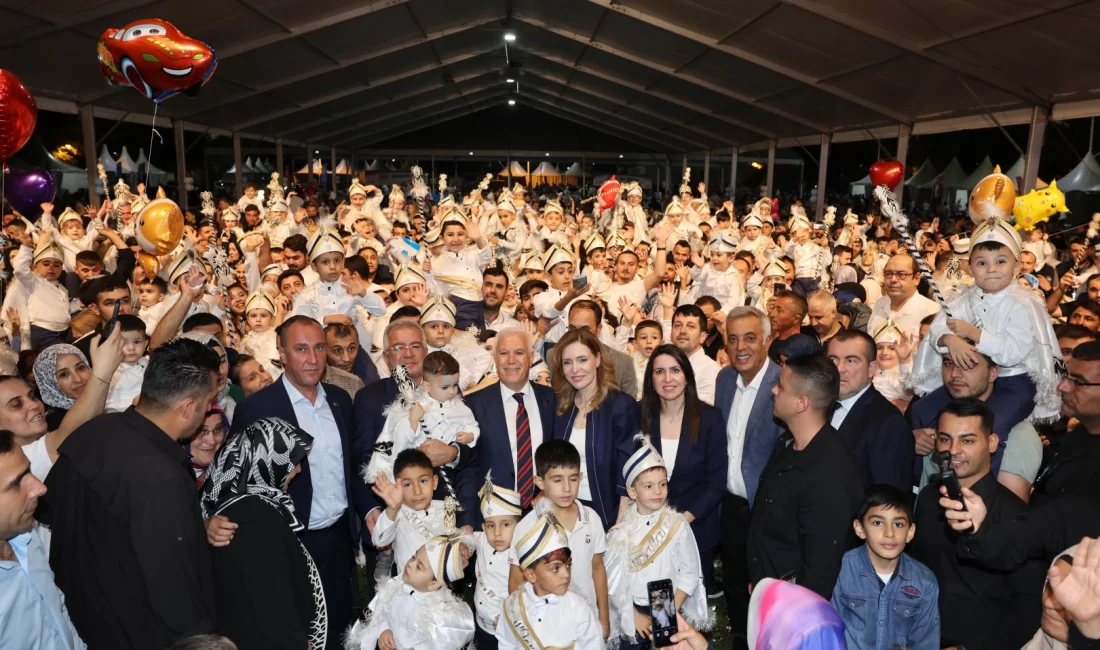 Bursa Büyükşehir Belediyesi tarafından düzenlenen Geleneksel Sünnet Şöleni bayram coşkusuna