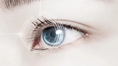 Ani şaşılık, çift görme, görme kaybı veya göz kapağı düşüklüğü