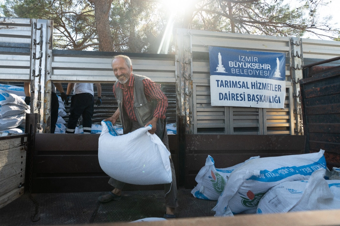 İzmir Büyükşehir Belediyesi haziran ve temmuz aylarındaki orman yangınlarından etkilenen