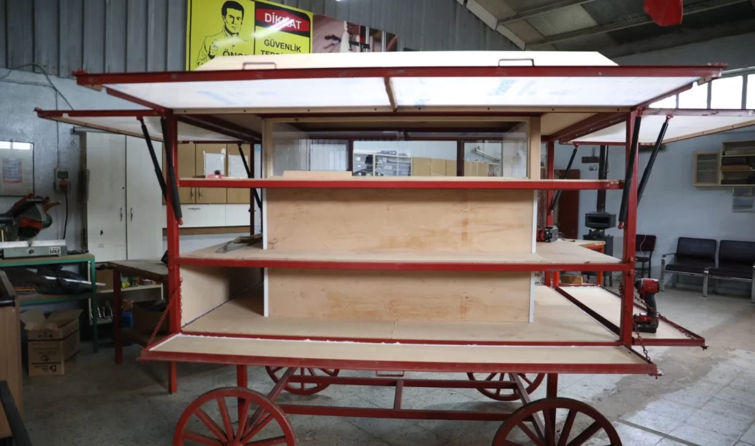 İzmit Belediyesi Fen İşleri Müdürlüğü öz kaynaklarıyla atölyelerinde “Edebiyat Sokağı”