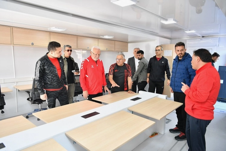 Kayseri Büyükşehir Belediye Başkanı Dr. Memduh Büyükkılıç, Avrupa Birliği hibesiyle