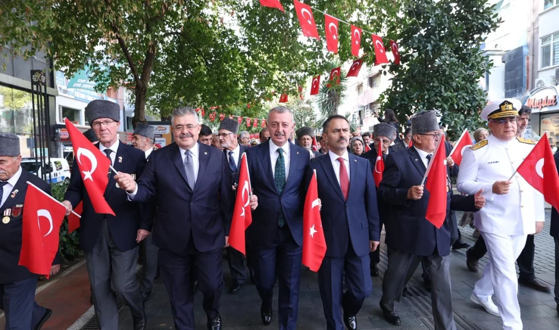 19 Eylül Gaziler Günü dolayısıyla Kocaeli’de düzenlenen yürüyüşte kahraman gaziler,