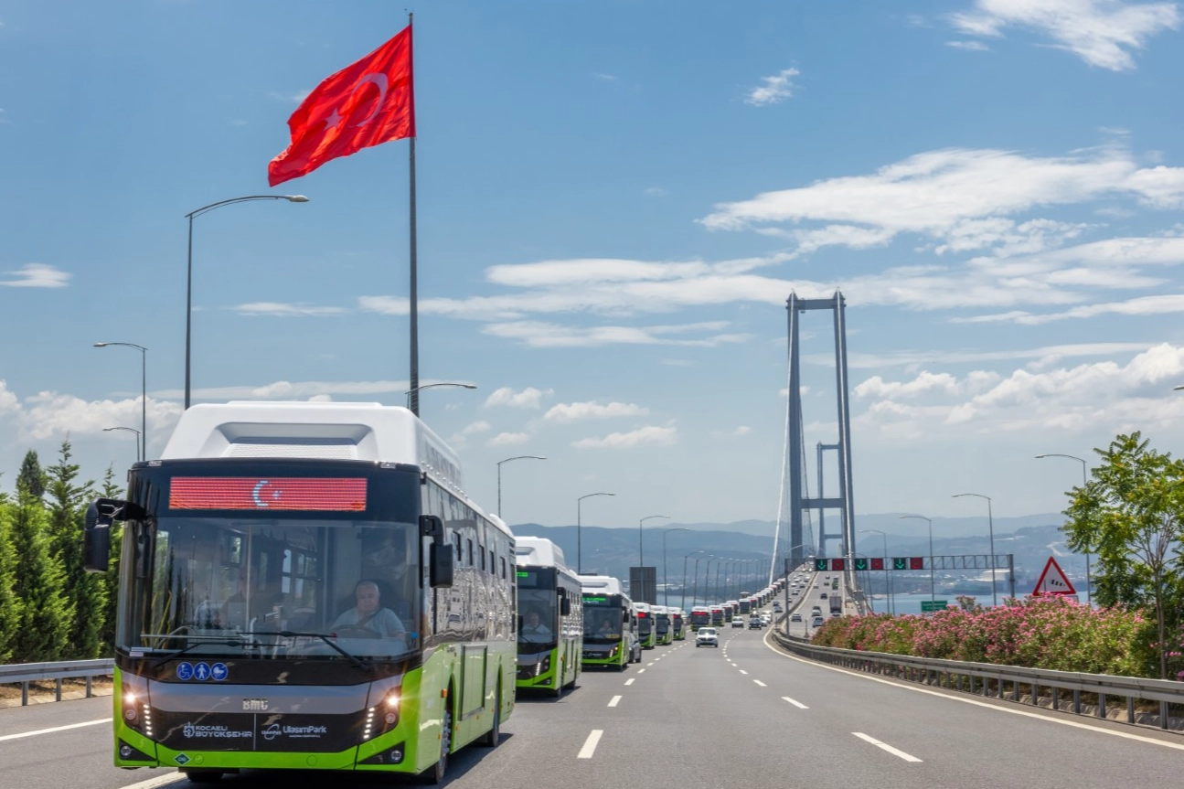 Kocaeli Büyükşehir Belediyesi, hayata geçirdiği projeler ile kentin dört bir