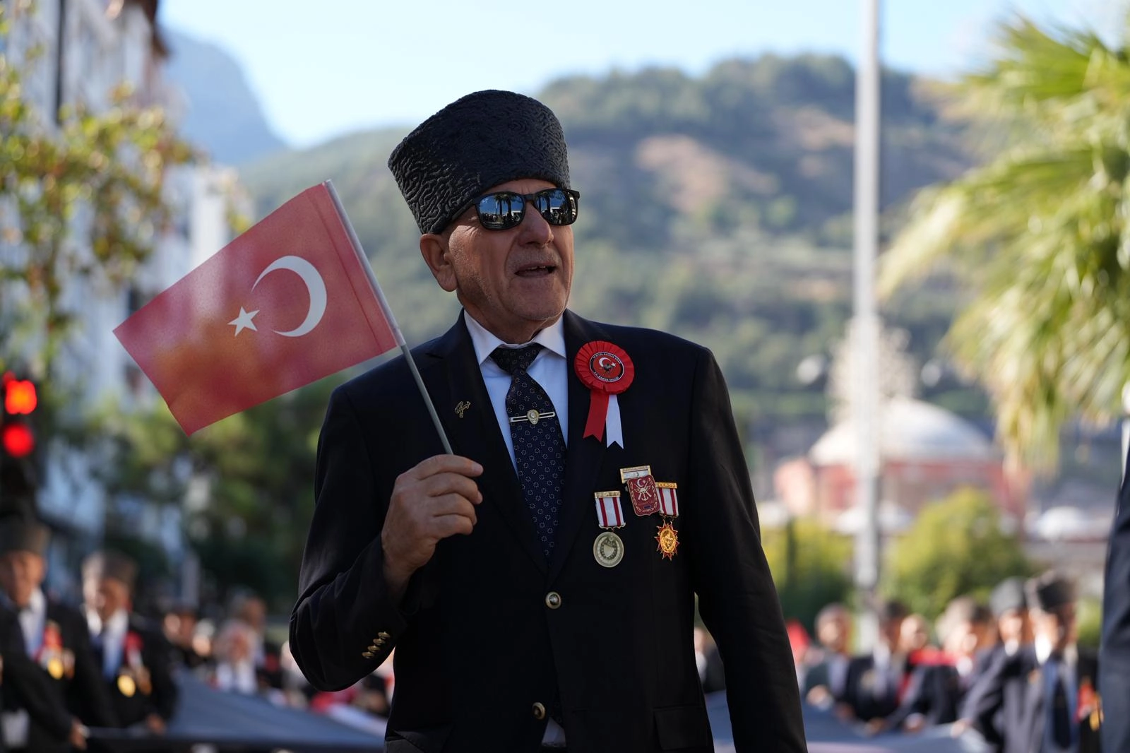 19 Eylül Gaziler Günü dolayısıyla Manisa’da tören düzenlendi. Yürüyüş ve