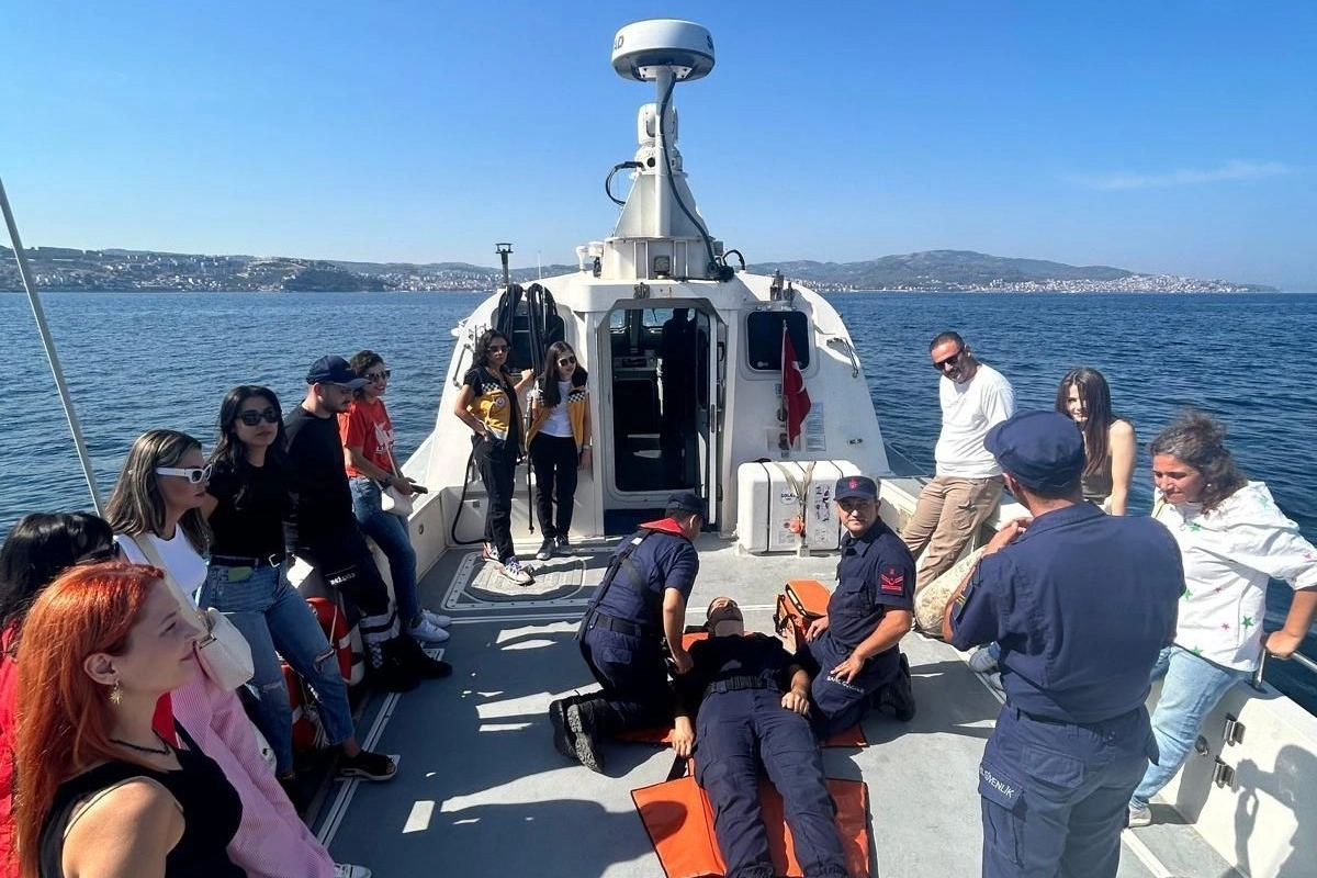 Bursa İl Sağlık Müdürlüğü ve Mudanya Sahil Güvenlik Komutanlığı işbirliğiyle