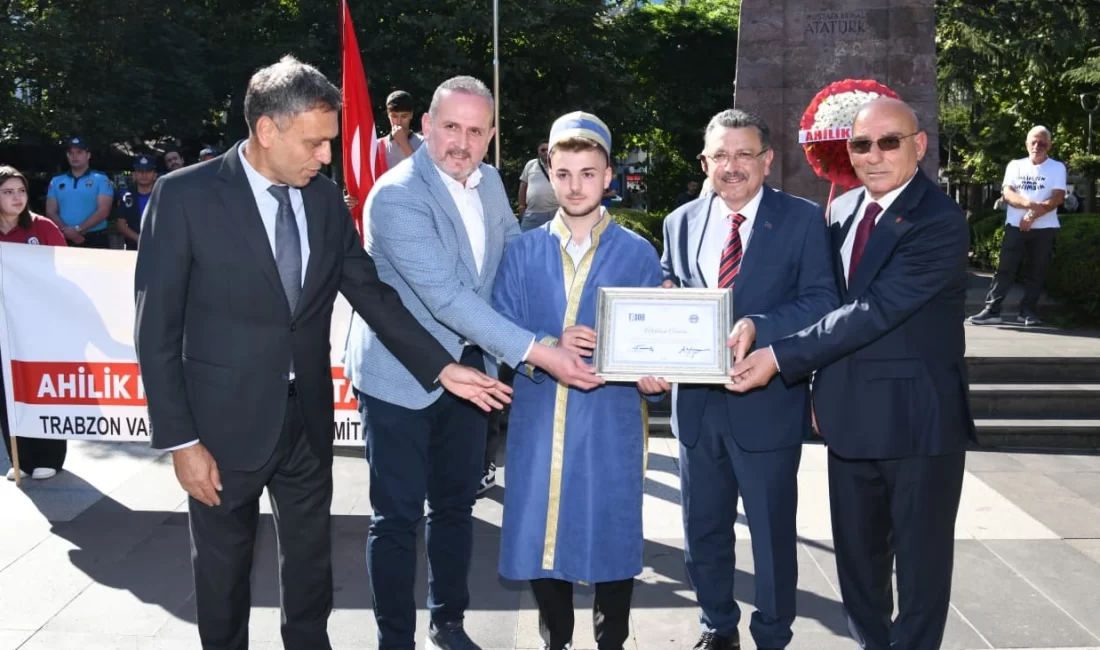 Ahilik Haftası kapsamında düzenlenen törende konuşan Trabzon Büyükşehir Belediye Başkanı