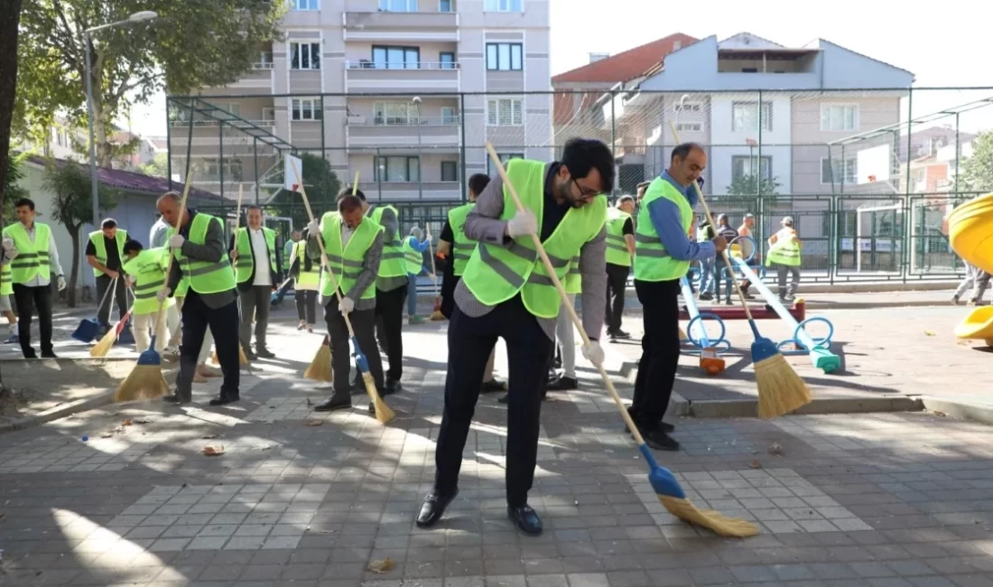 İnegöl Belediyesi, 20 Eylül Dünya Temizlik Gününde topyekûn bir temizlik
