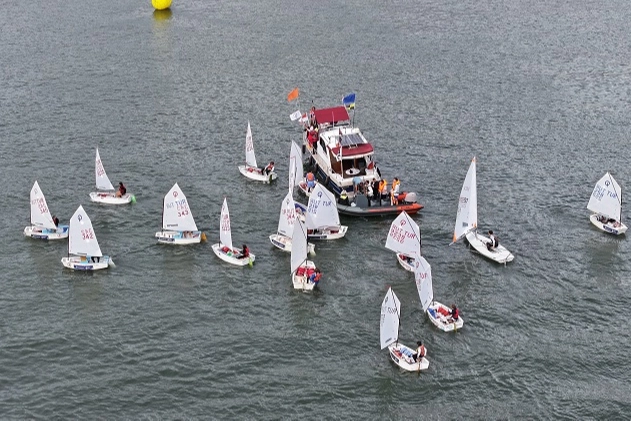 İBB tarafından İstanbul’a kazandırılan ilk uluslararası su sporları tesisi olan