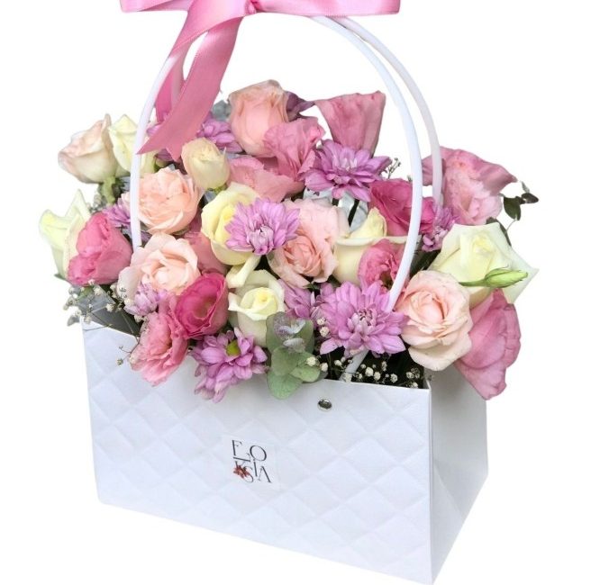 Hürriyet Mahallesi Çiçekçi Hürriyet Mahallesi, Kağıthane’nin en güzel mahallerinden biridir. Bu mahallede, çeşitli