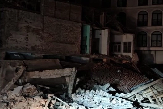 Balıkesir’in Sındırgı ilçesinde meydana gelen 6,1 büyüklüğündeki deprem sonrası AFAD