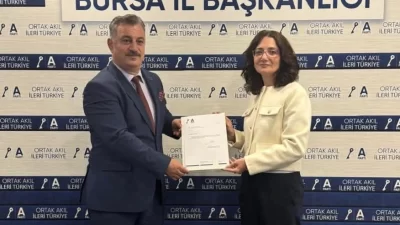 Anahtar Parti Kadın Kolları Bursa İl Başkanı olarak Serbest Muhasebeci
