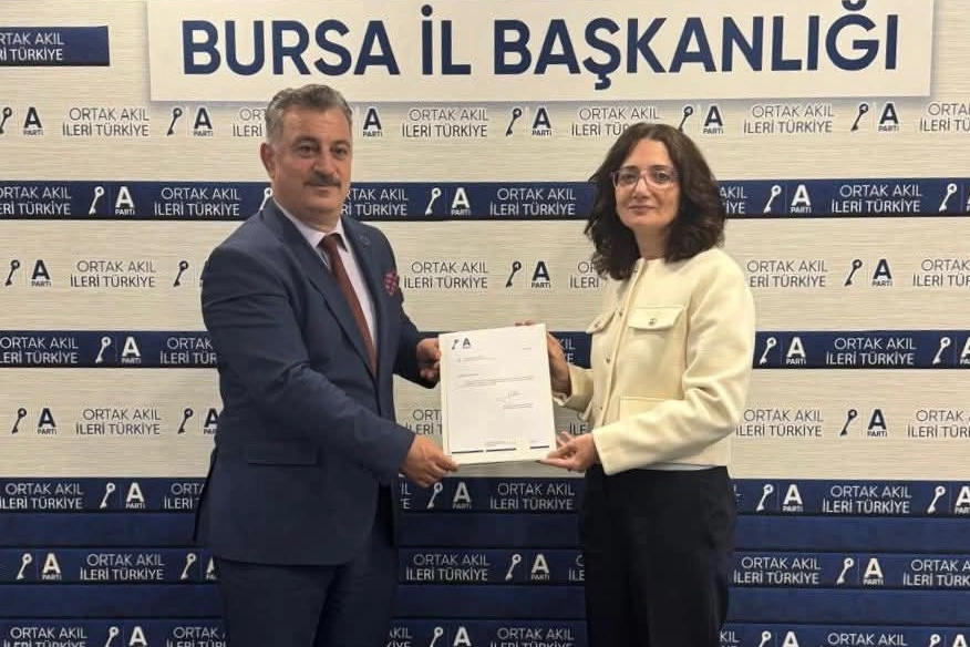 Anahtar Parti Kadın Kolları Bursa İl Başkanı olarak Serbest Muhasebeci