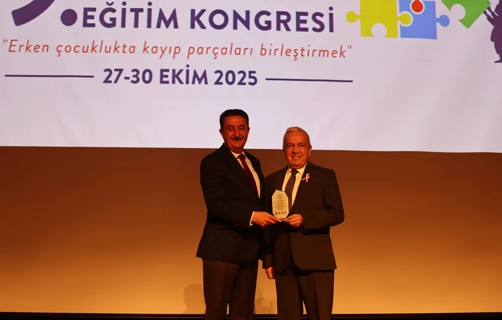 Başkan Özdemir: Nilüfer’in hedefi çocuk dostu şehir Bursa’da Nilüfer Belediye Başkanı Şadi Özdemir, 9. Uluslararası Okul Öncesi