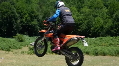 Bursa İnegöl Belediyesi’nin destekleriyle düzenlenen Sky Adventure Race ikinci etap