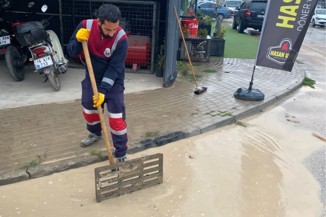 Bursa’da İnegöl Belediyesi, sorumluluk alanında yer almamasına rağmen vatandaşların sorun