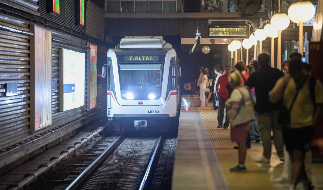 İzmir Büyükşehir Belediyesi’ne bağlı ESHOT, İZULAŞ, İZDENİZ, Metro ve Tramvay