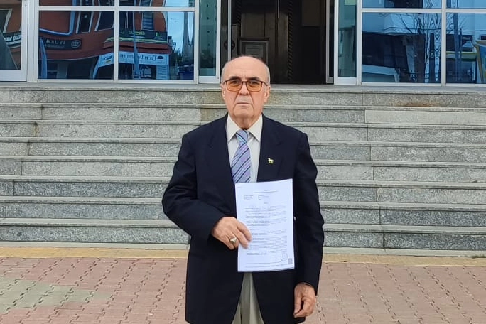 Edirne Keşan’da Şaban Balkanlı mazbatasını aldı Edirne’de Demokrat Parti Keşan İlçe Kongresinde yeniden başkanlığa seçilen Şaban