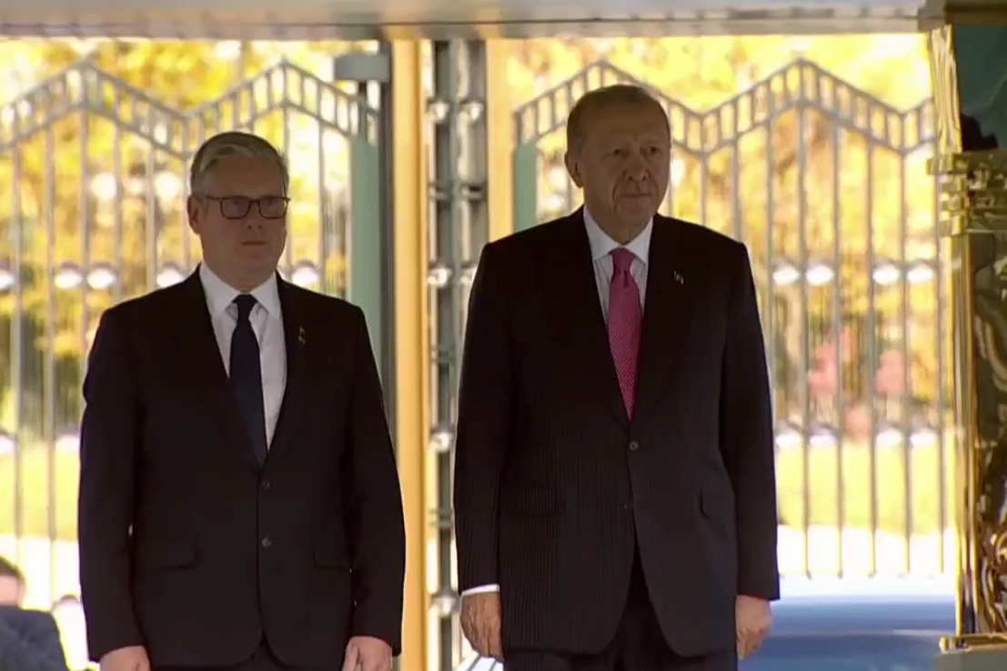 İngiltere Başbakanı Keir Starmer, Türkiye ziyaretinde Cumhurbaşkanlığı Külliyesi önünde düzenlenen