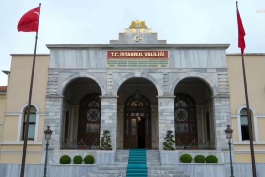 Balıkesir’in Sındırgı ilçesinde meydana gelen 6.1 büyüklüğündeki deprem sonrası İstanbul