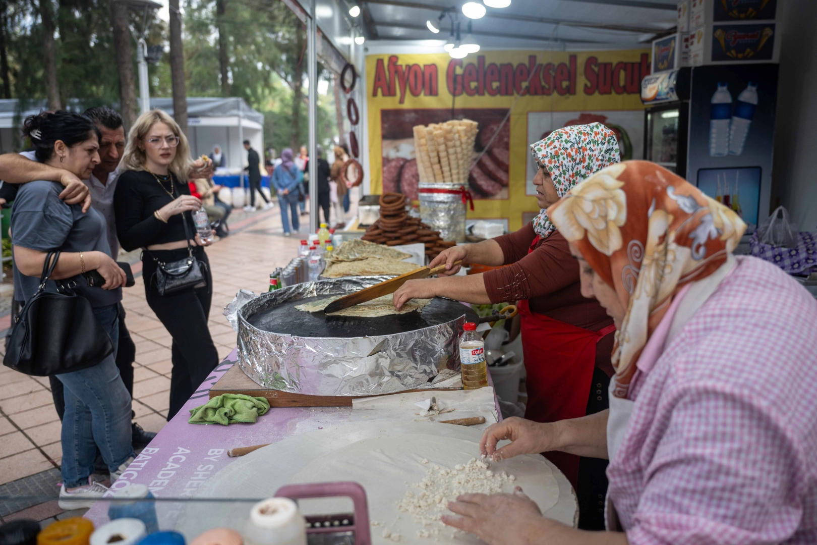 İzmir Bornova Belediyesi’nin ev sahipliğinde düzenlenen “Bi Hayat Fest”, SMA