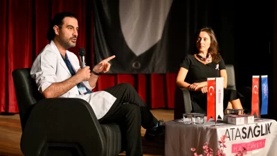 İzmir’de Bornova Belediyesi, Meme Kanseri Farkındalık Ayı kapsamında bir panel