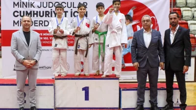 İzmir Büyükşehir Belediyesi tarafından 29 Ekim Cumhuriyet Bayramı için organize