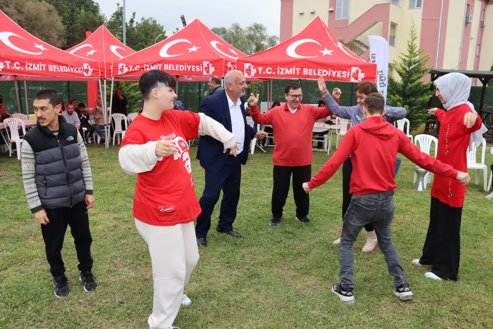 Kocaeli İzmit Belediyesi Otizm Spor ve Yaşam Evi’nde, Lagedo Geri