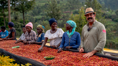     Özgür Kızıl ve Malkins Coffee, Kolombiya’da kahve üretim