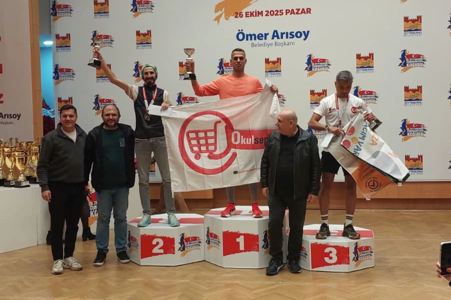 Keşanlı atlet Alper Elmas’tan Zeytinburnu’nda büyük başarı Zeytinburnu’nda bu yıl 16’ncısı düzenlenen Cumhuriyet Koşusu’nda Keşanlı sporcu Alper