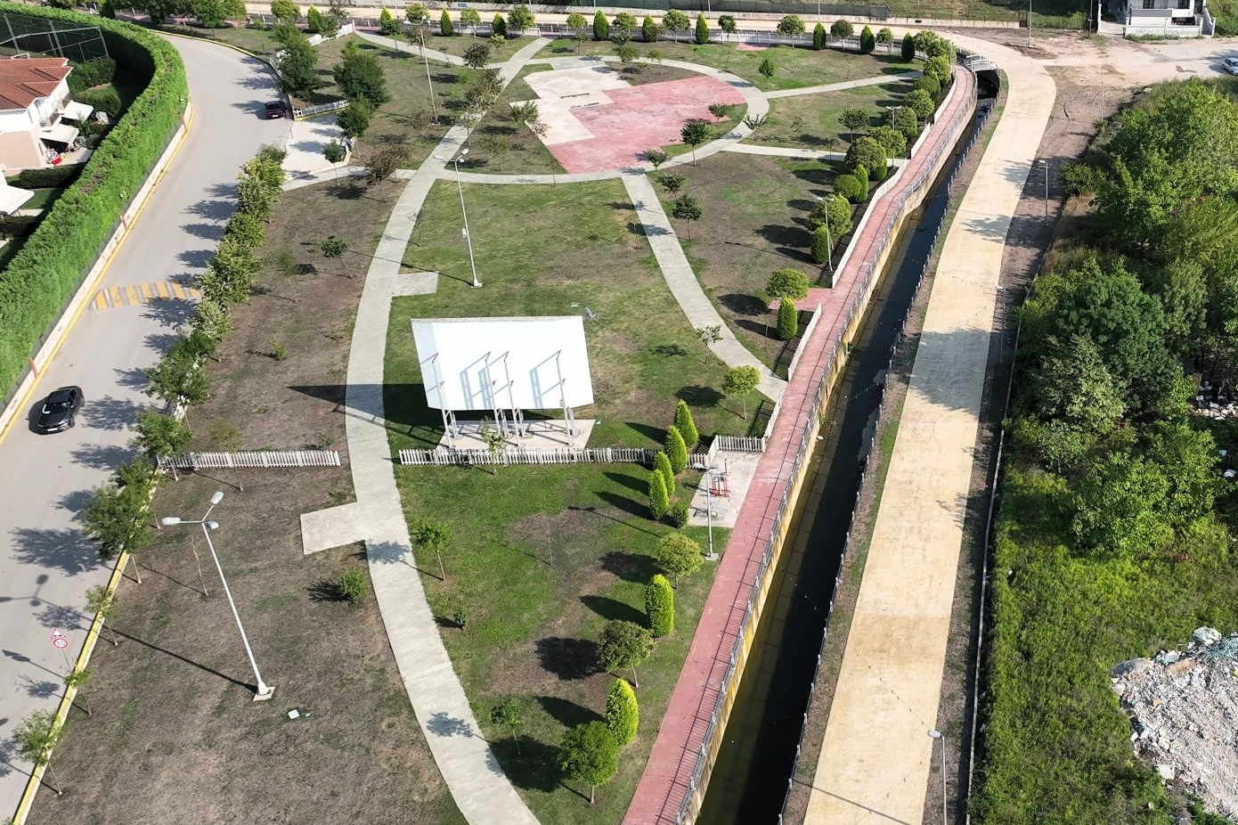 Kocaeli Büyükşehir Belediyesi, Kartepe Dumlupınar Mahallesi ile Kanal Park arasında