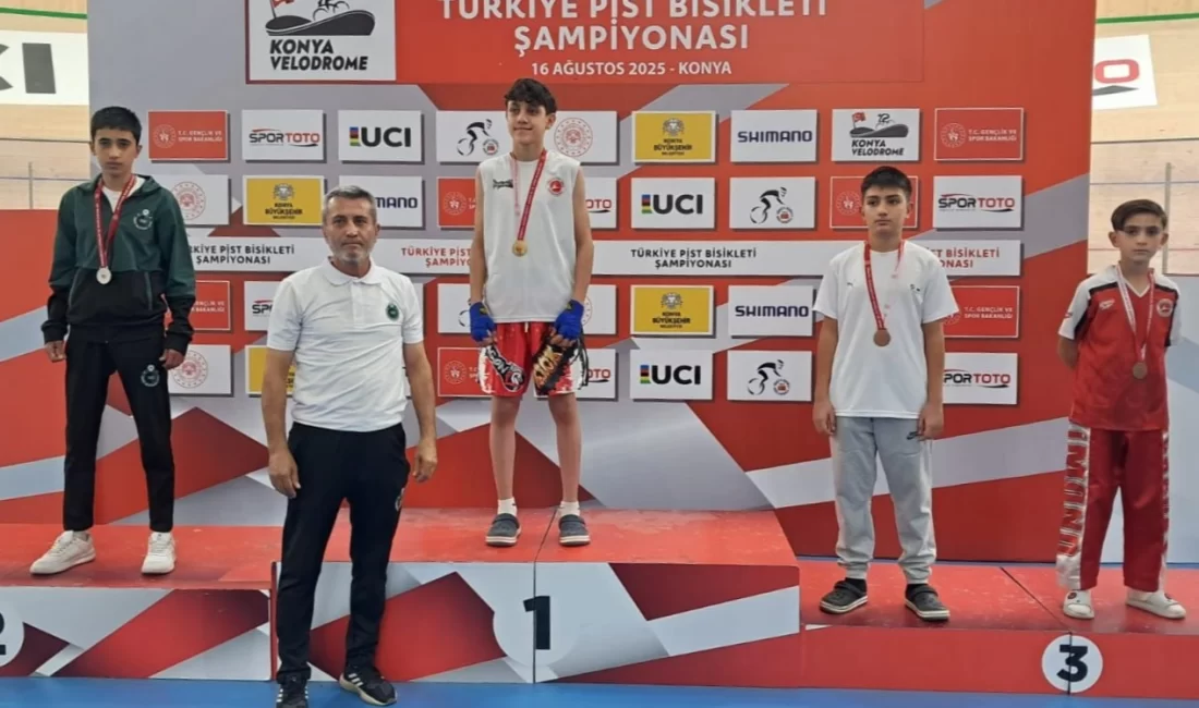 Konya’da Karatay Belediyesi Spor Kulübü Kick Boks Takımı, Konya’da düzenlenen