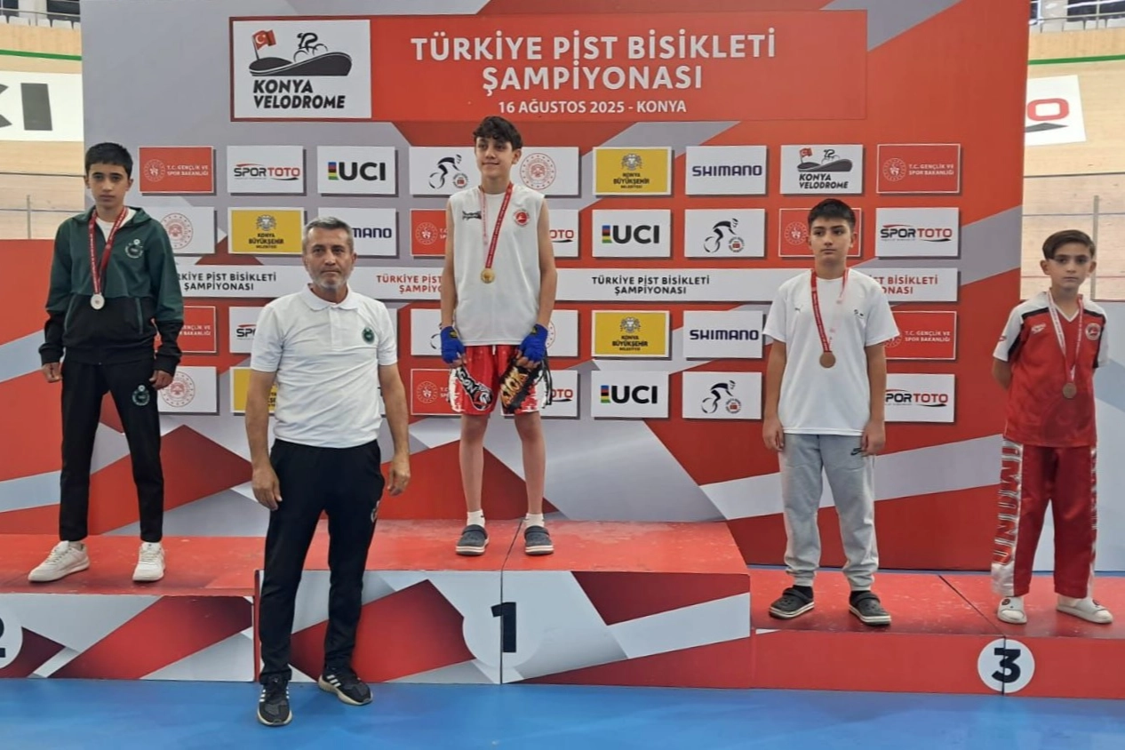 Konya’da Karatay Belediyesi Spor Kulübü Kick Boks Takımı, Konya’da düzenlenen