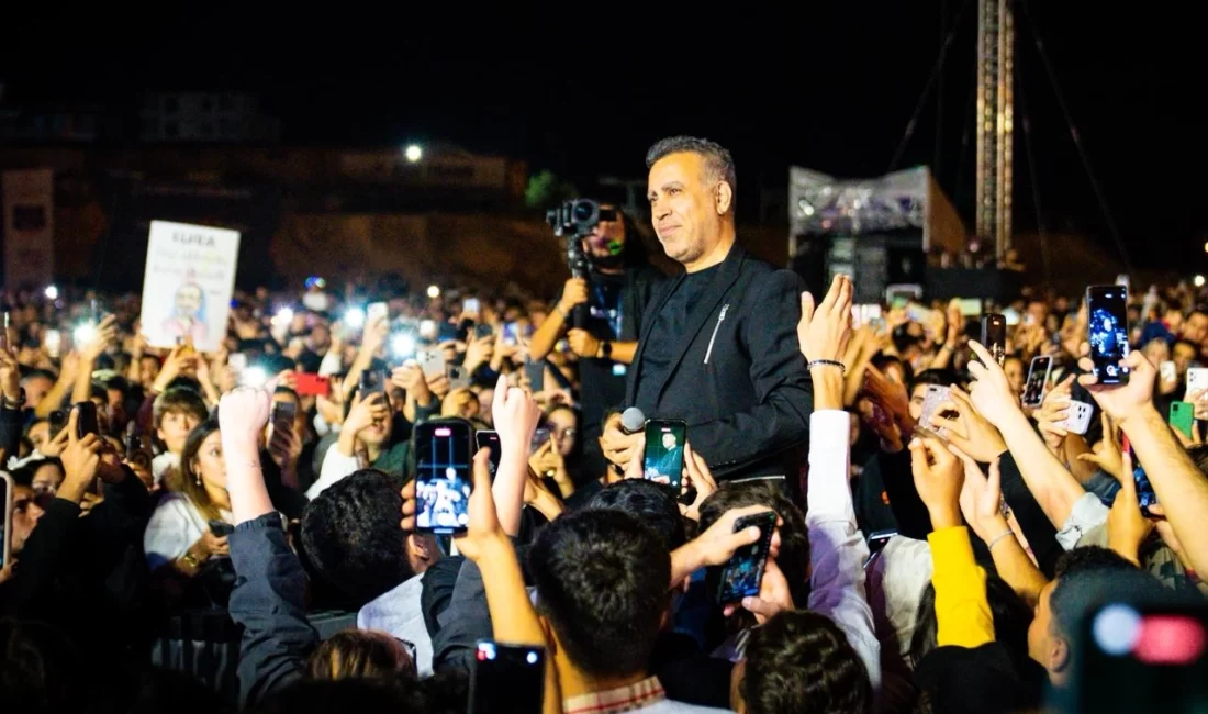 Türkiye Kültür Yolu Festivali’nin Mardin ayağında sahne alan ünlü sanatçı
