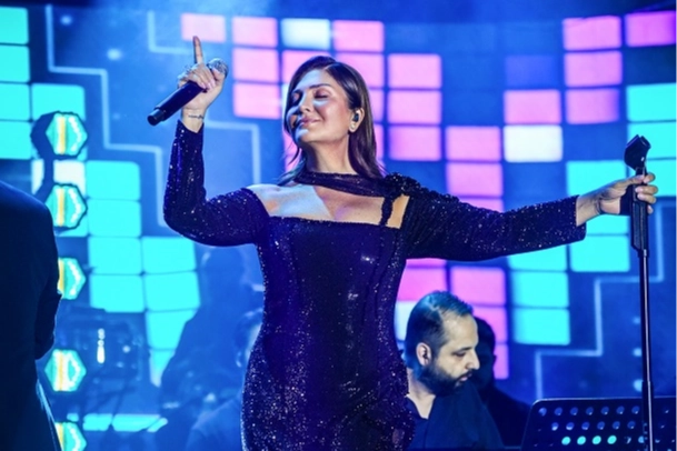 Sibel Can İstanbul sezonunu açtı Türk müziğinin güçlü sesi Sibel Can, İstanbul’da sezonu açarak dinleyicileriyle