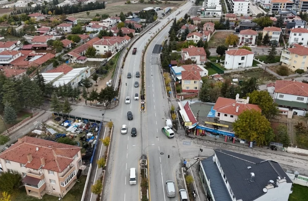 Eskişehir Büyükşehir Belediyesi, kent içi trafiği rahatlatmak ve ulaşımı daha