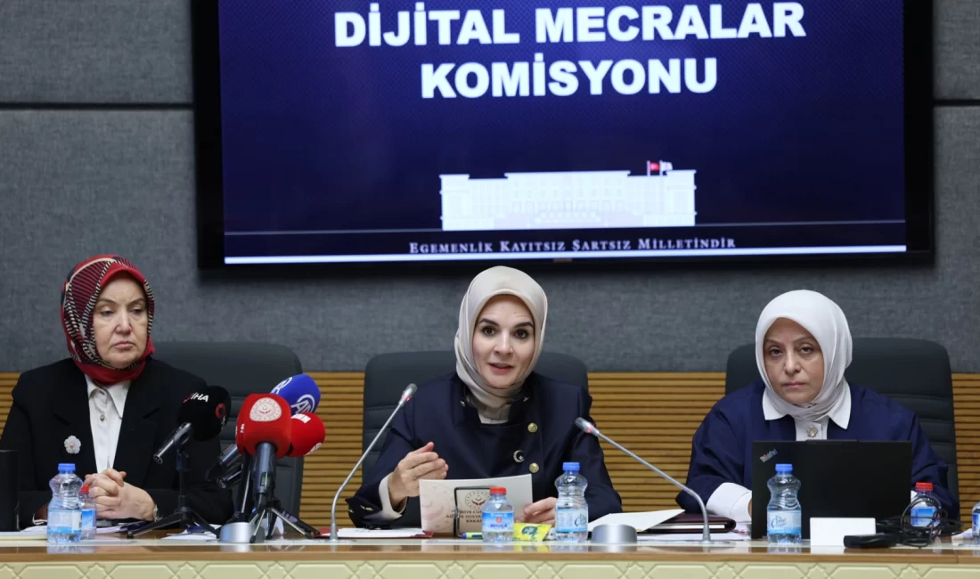 Aile ve Sosyal Hizmetler Bakanı Mahinur Özdemir Göktaş, çocukların dijital