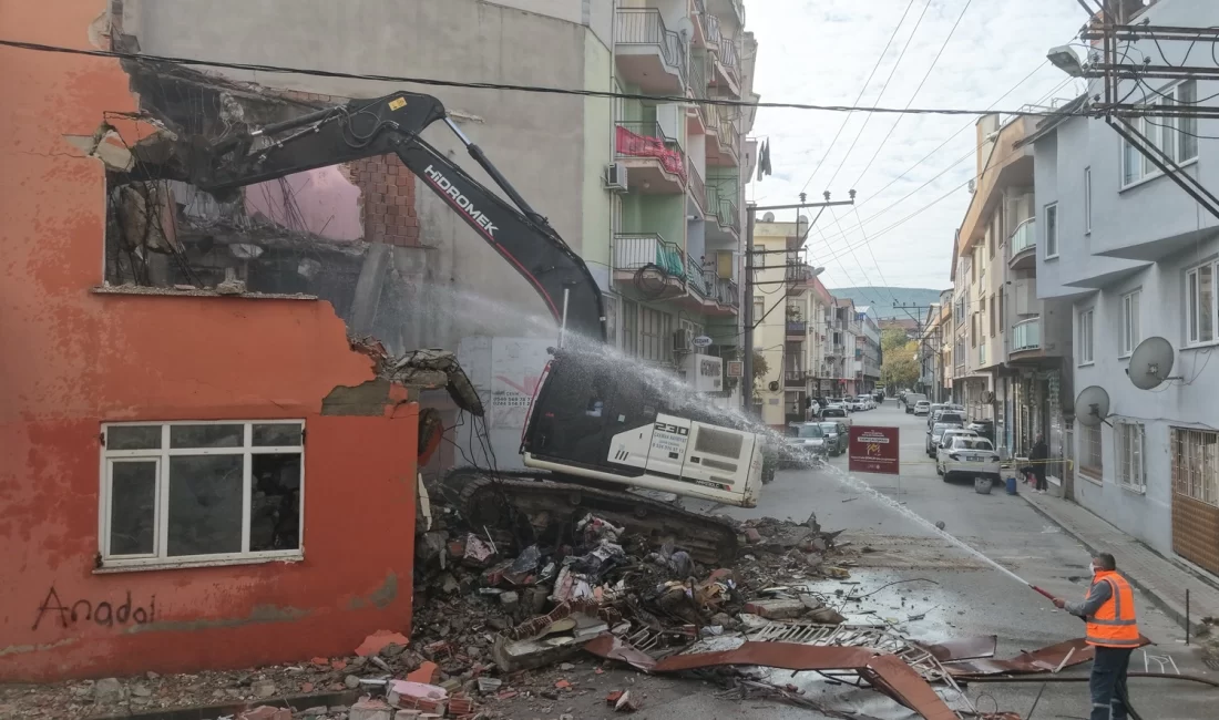 Bursa Gemlik Belediyesi, kent genelinde güvenliği artırmak ve depreme dayanıklı